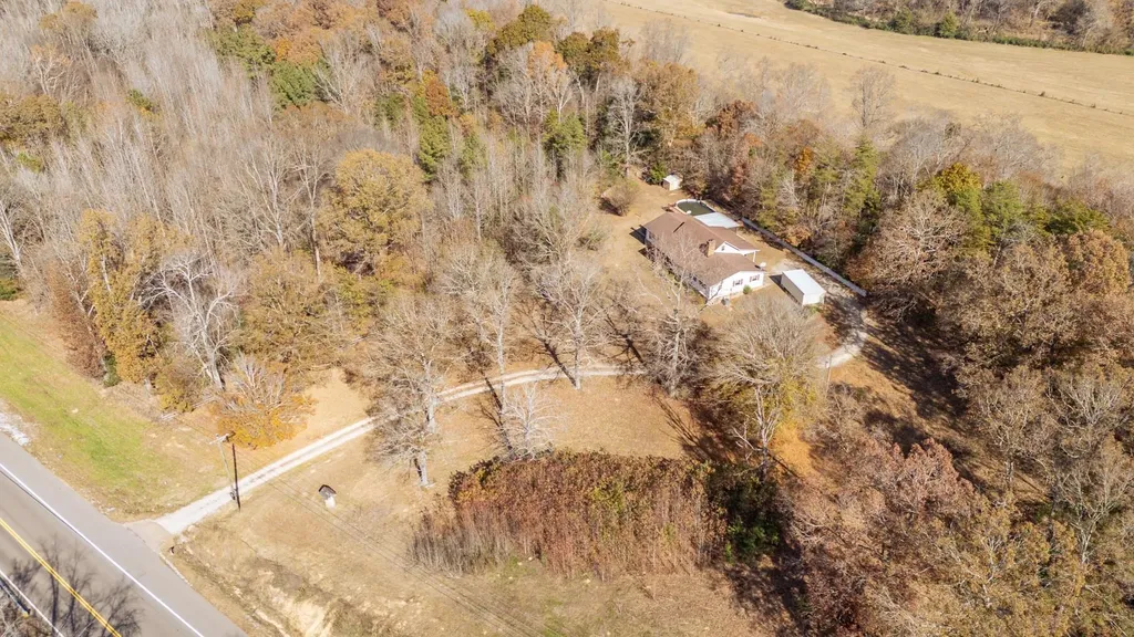 16040 Highway 69 Savannah TN 38372