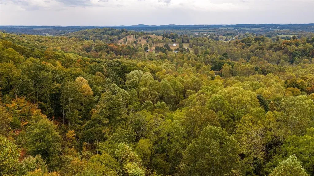 162 Cheoah Trail Sweetwater TN 37874