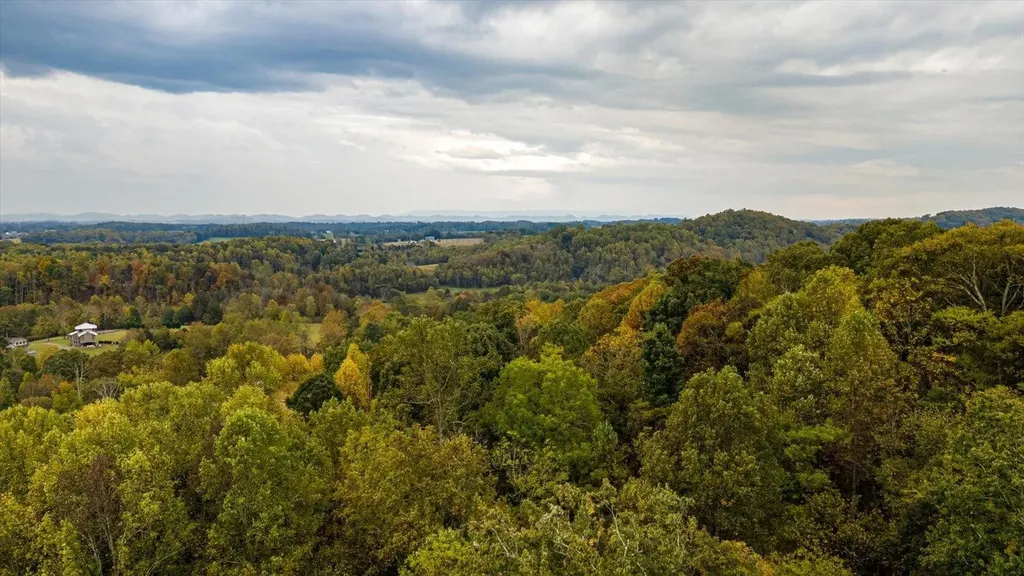 162 Cheoah Trail Sweetwater TN 37874