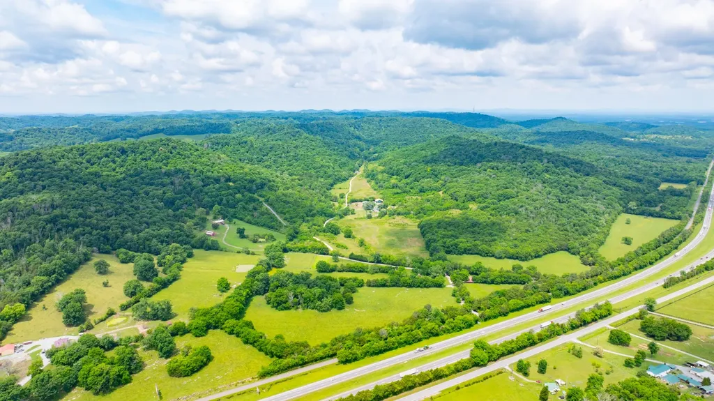 8100 Eaton Hollow Road Christiana TN 37037