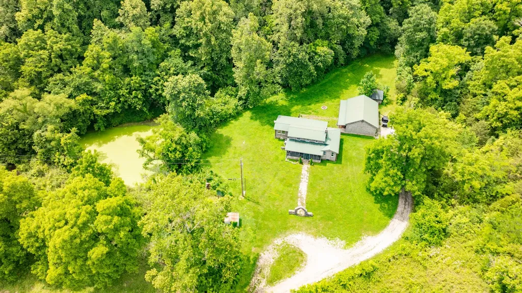 8100 Eaton Hollow Road Christiana TN 37037