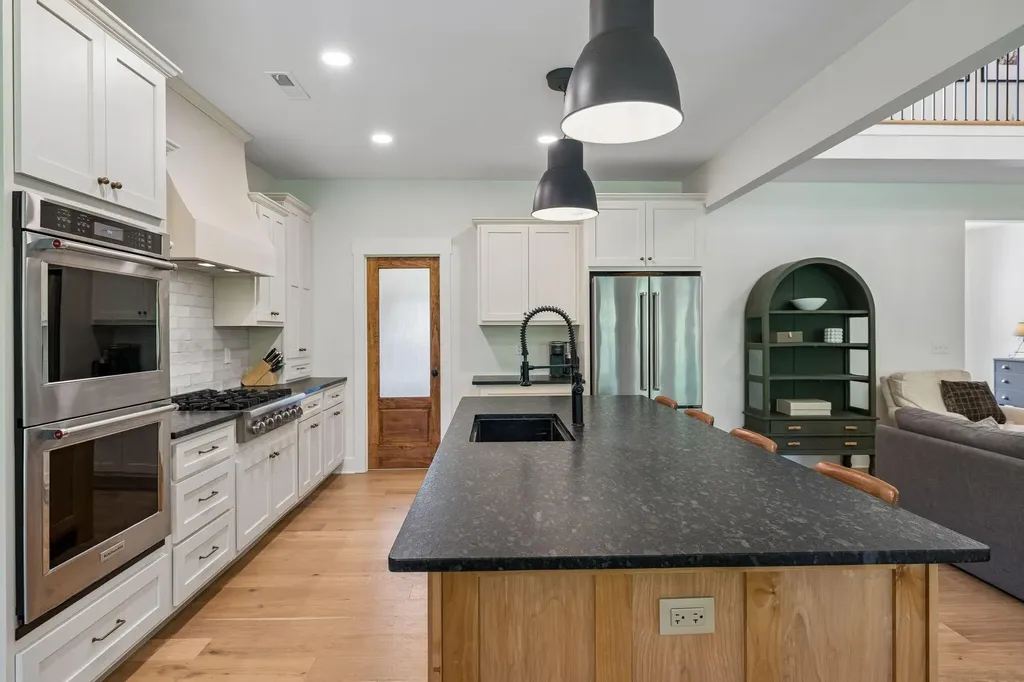 6949 Sawyer Road Signal Mountain TN 37377