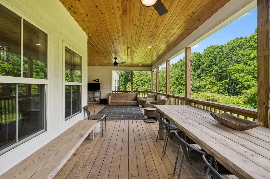 6949 Sawyer Road Signal Mountain TN 37377