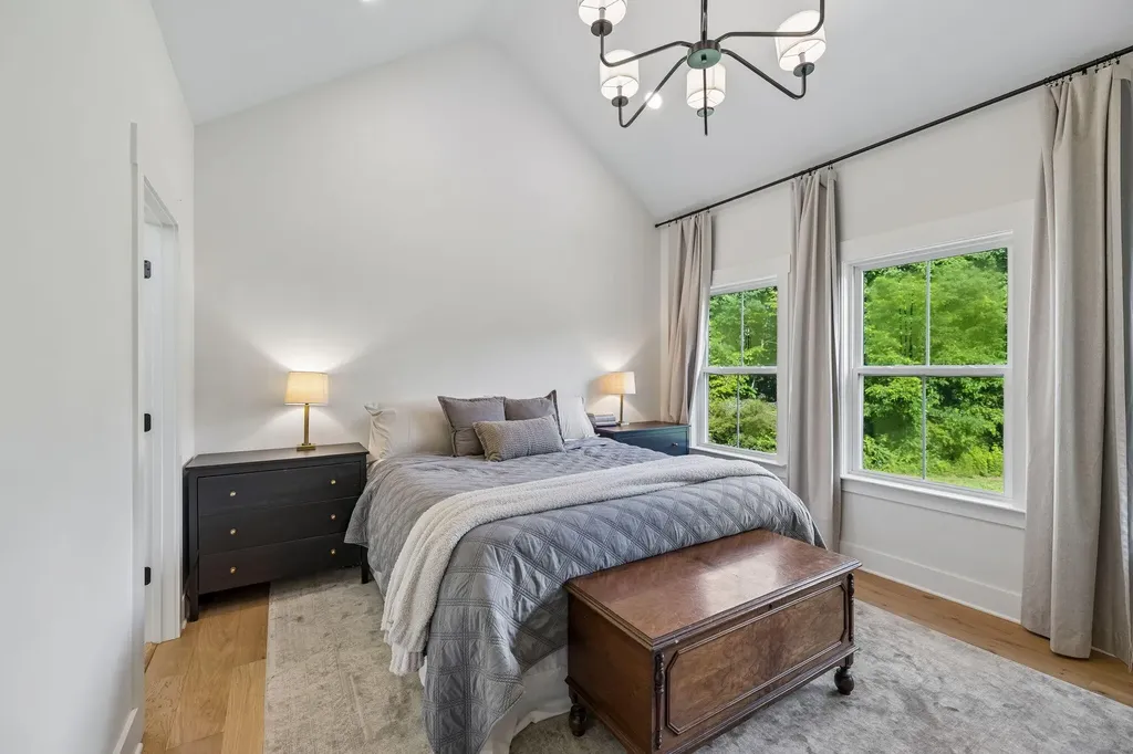 6949 Sawyer Road Signal Mountain TN 37377