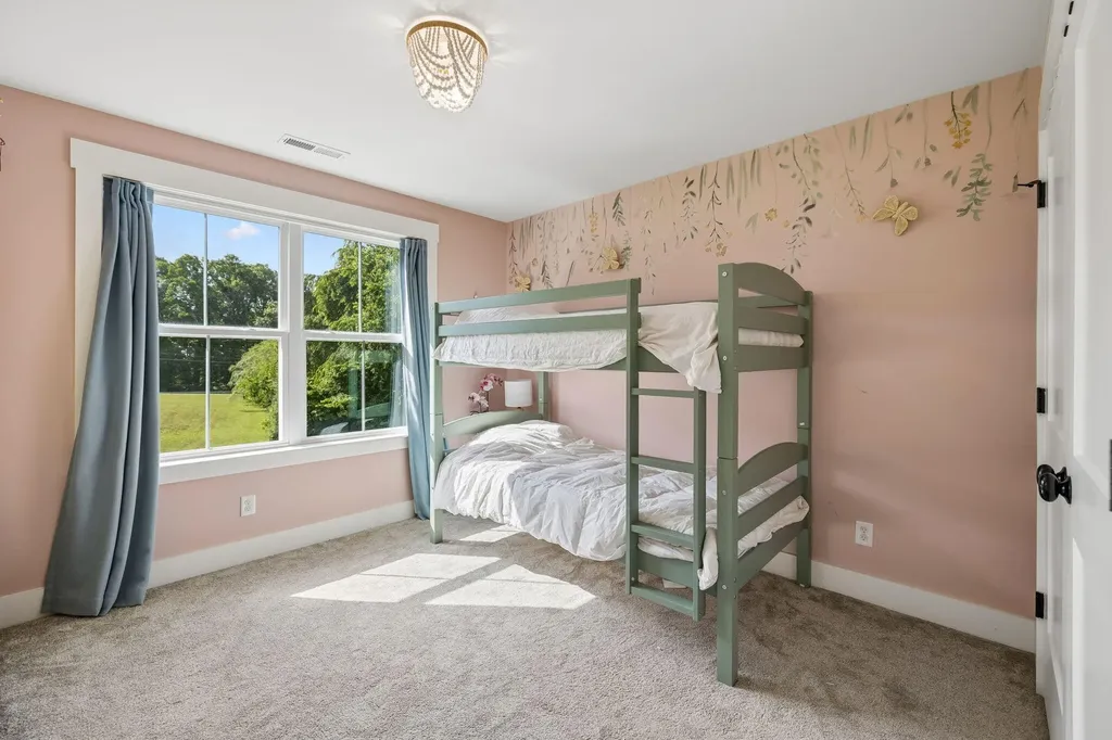 6949 Sawyer Road Signal Mountain TN 37377