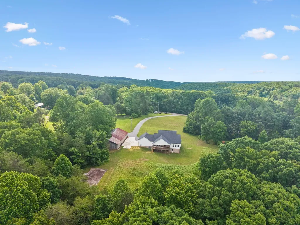 6949 Sawyer Road Signal Mountain TN 37377