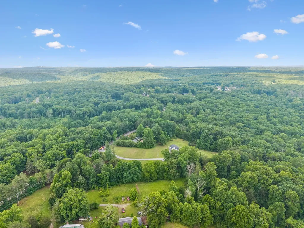 6949 Sawyer Road Signal Mountain TN 37377
