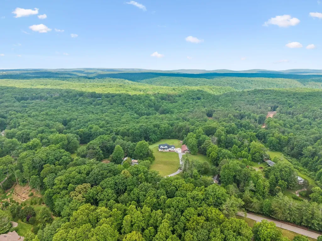 6949 Sawyer Road Signal Mountain TN 37377