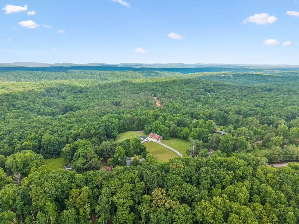 6949 Sawyer Road Signal Mountain TN 37377
