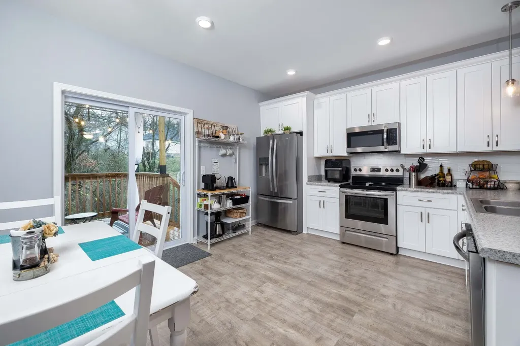 1239 Oxford Village Circle Columbia TN 38401