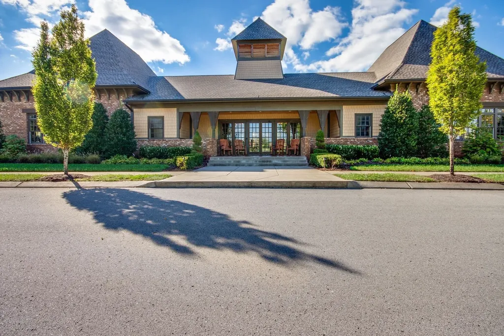 3420 Milford Drive Thompsons Station TN 37179