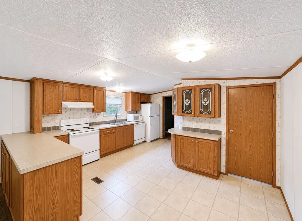 1865 Mcwhorter Road Cunningham TN 37052