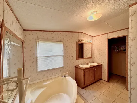 1865 Mcwhorter Road Cunningham TN 37052