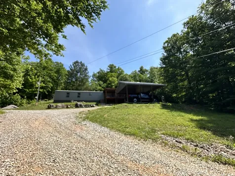 1865 Mcwhorter Road Cunningham TN 37052