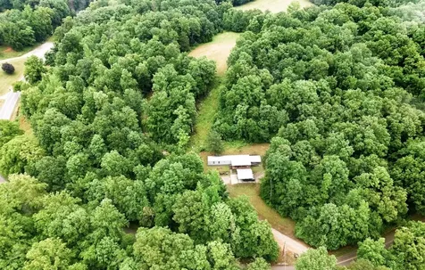 1865 Mcwhorter Road Cunningham TN 37052