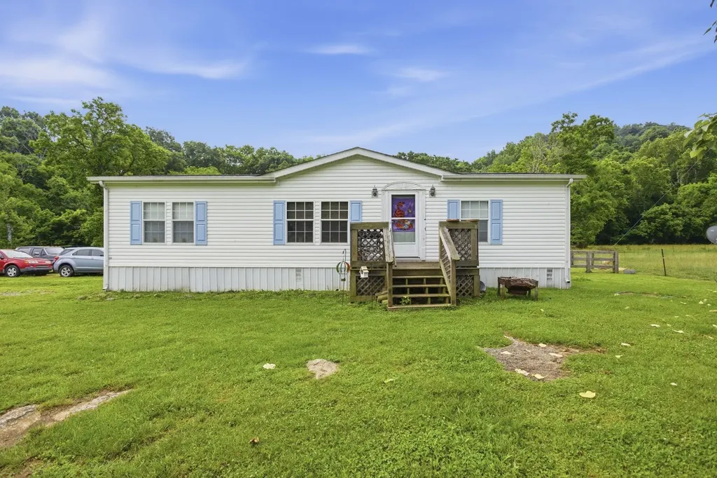 2907 Dodson Gap Road Culleoka TN 38451
