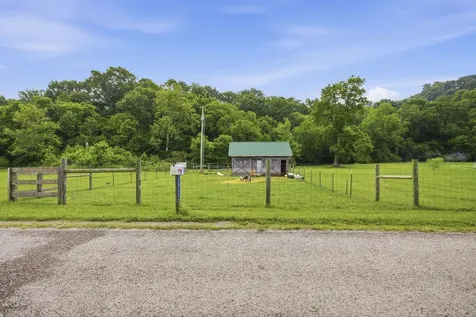 2907 Dodson Gap Road Culleoka TN 38451