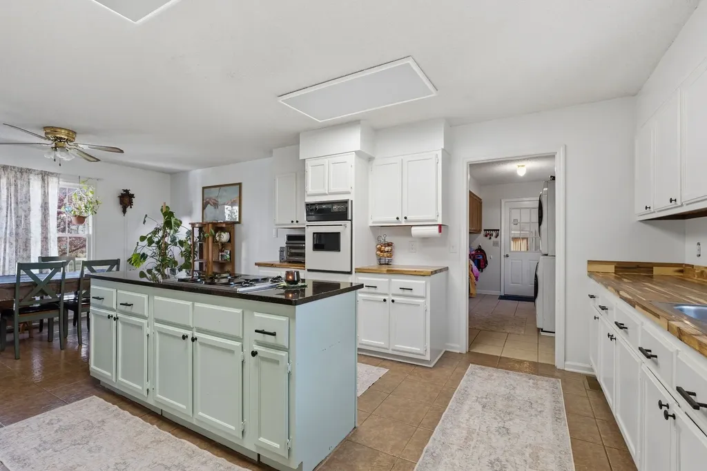 91 Whispering Oaks Street Summertown TN 38483