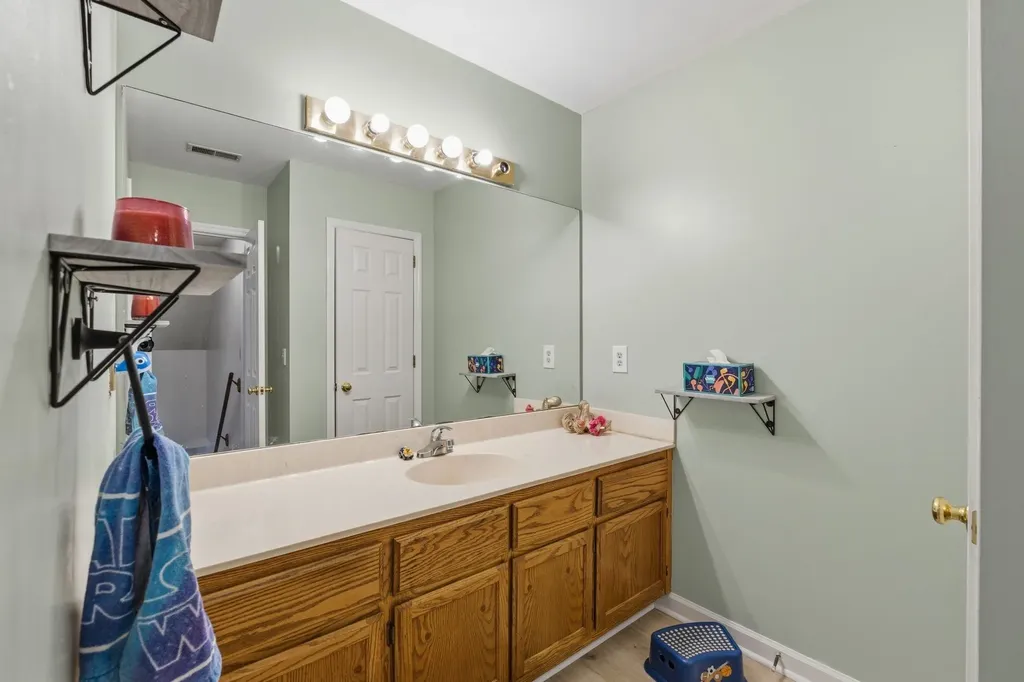 91 Whispering Oaks Street Summertown TN 38483