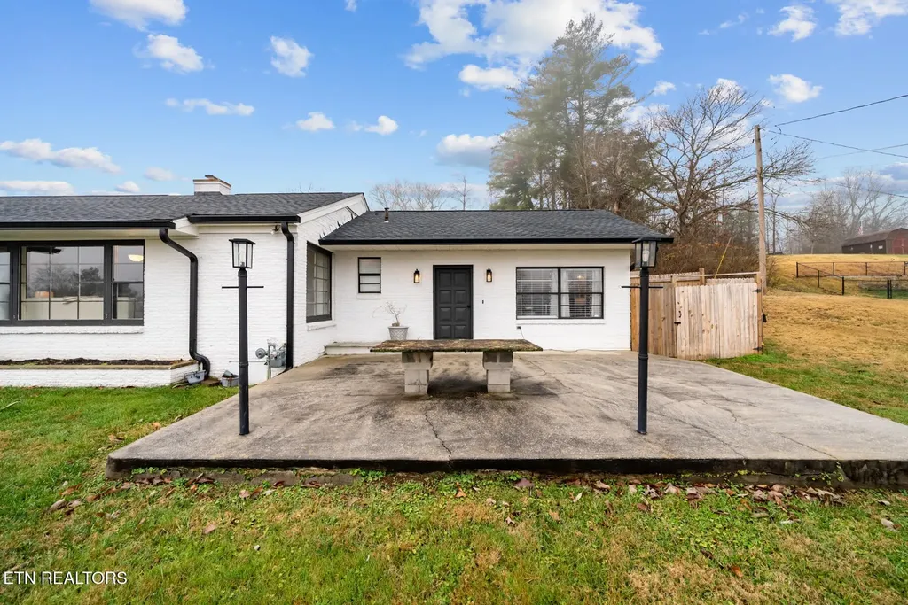 448 Woolsey Road Harriman TN 37748