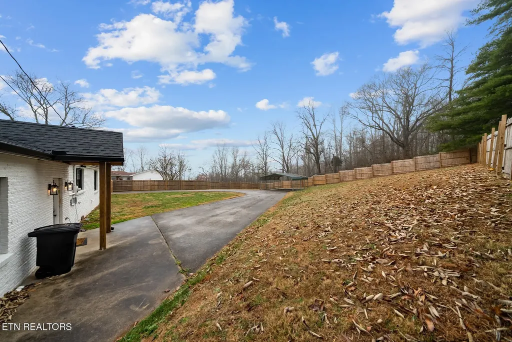 448 Woolsey Road Harriman TN 37748