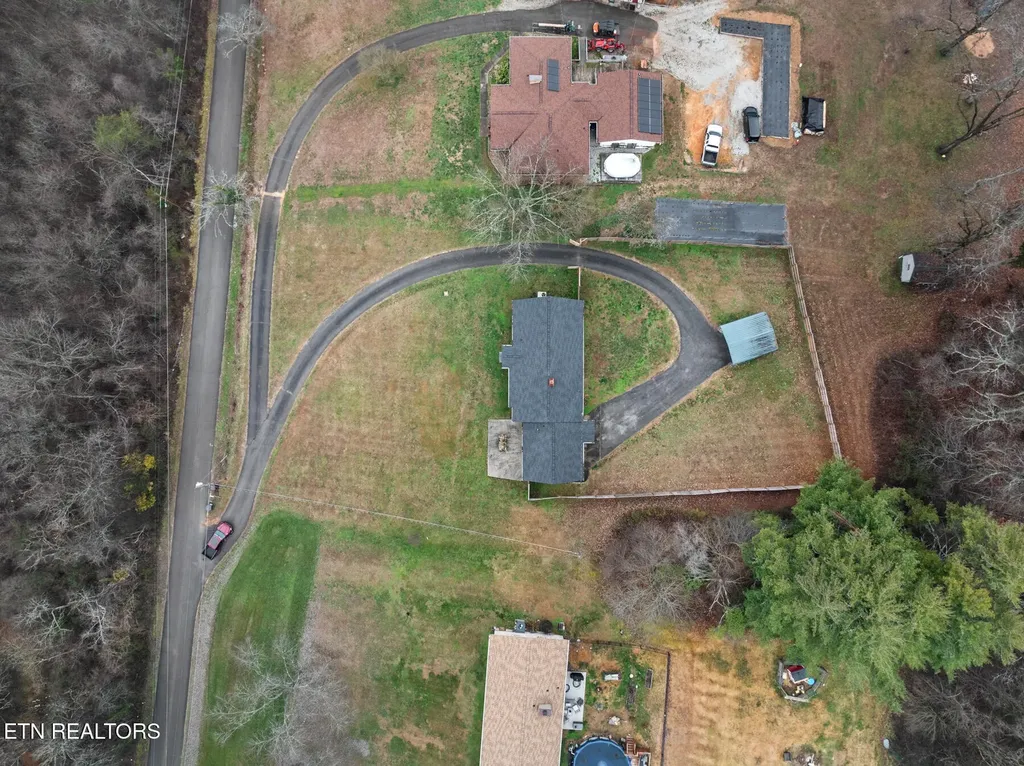 448 Woolsey Road Harriman TN 37748