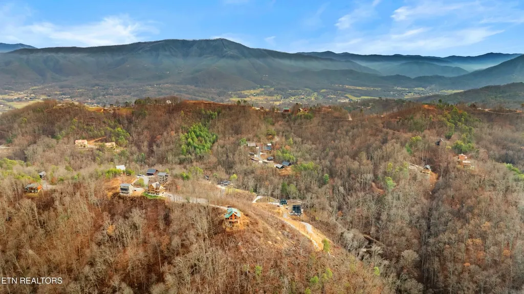 7 Lone Ridge Drive Sevierville TN 37876