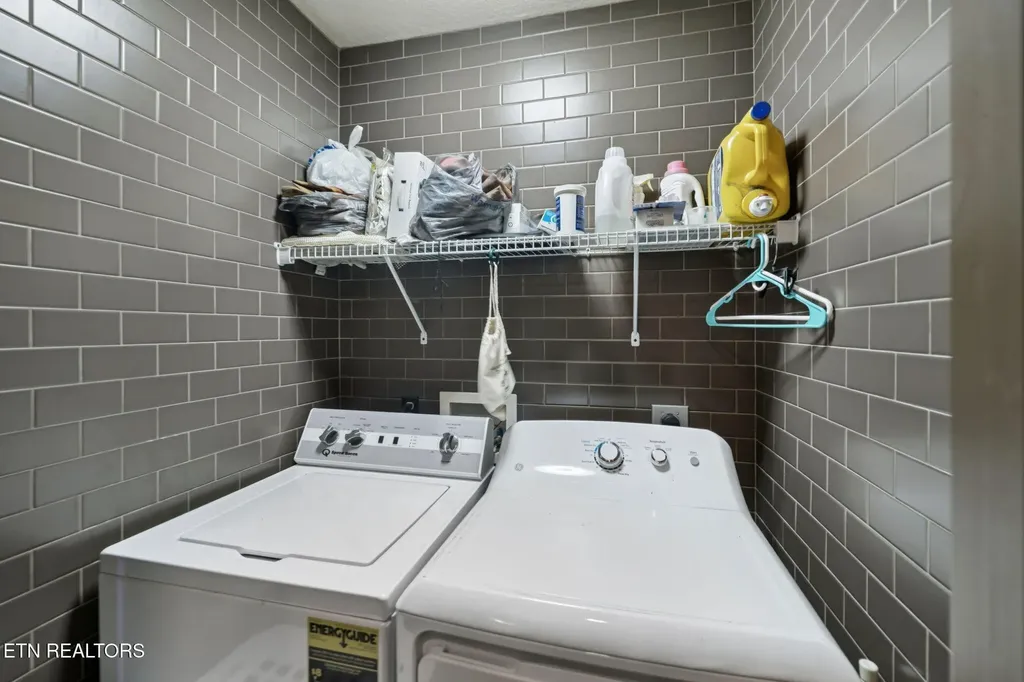 1029 Smithfield Road Tellico Plains TN 37385