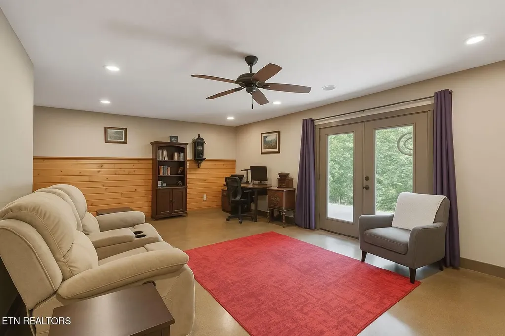 1029 Smithfield Road Tellico Plains TN 37385