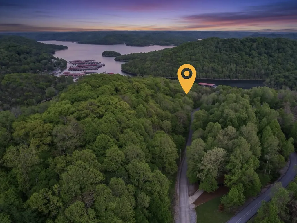 6 Bay Drive Lancaster TN 38569