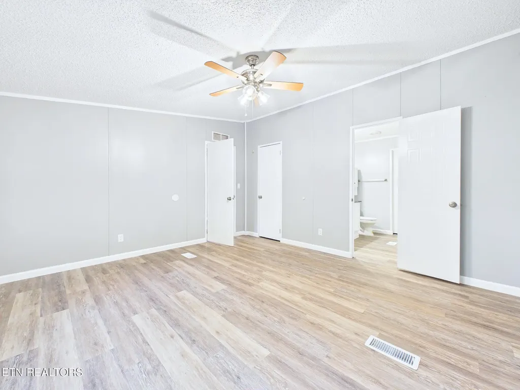 43 Glenn Drive Madisonville TN 37354