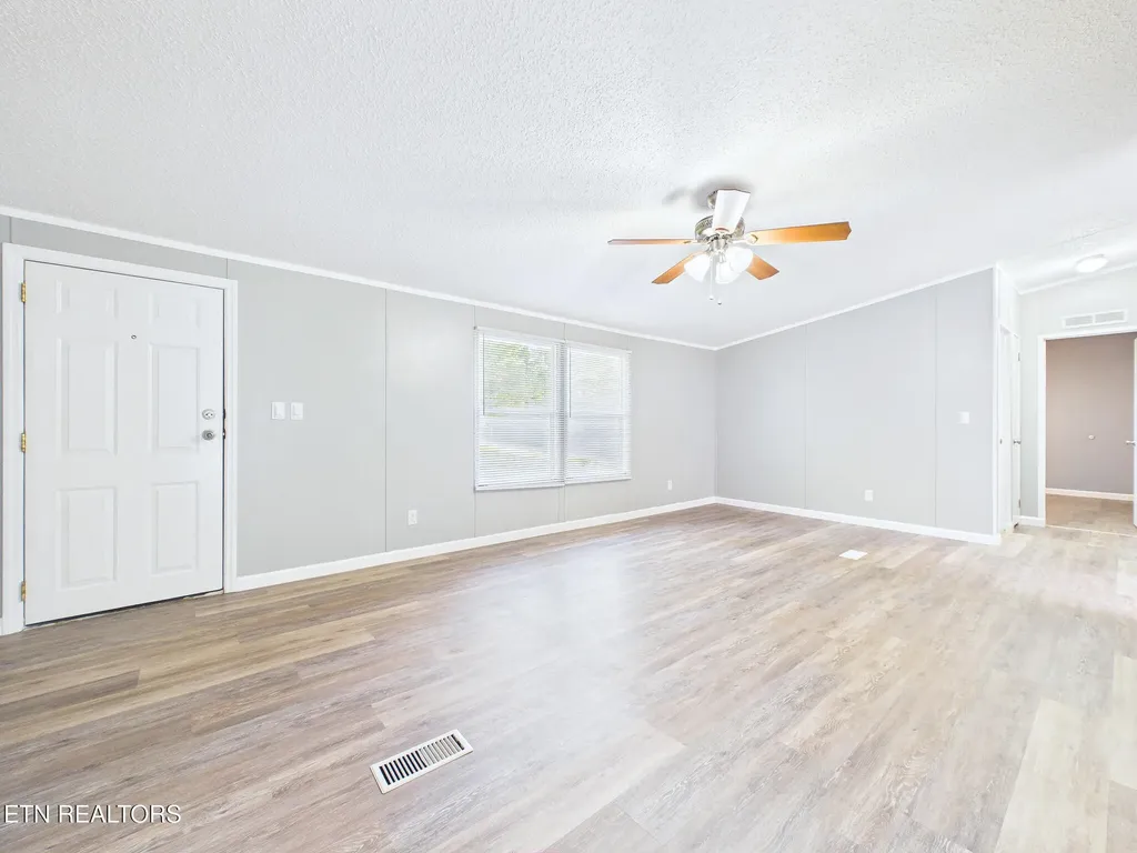 43 Glenn Drive Madisonville TN 37354