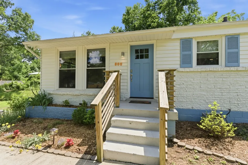 800 Oak Street Nashville TN 37216