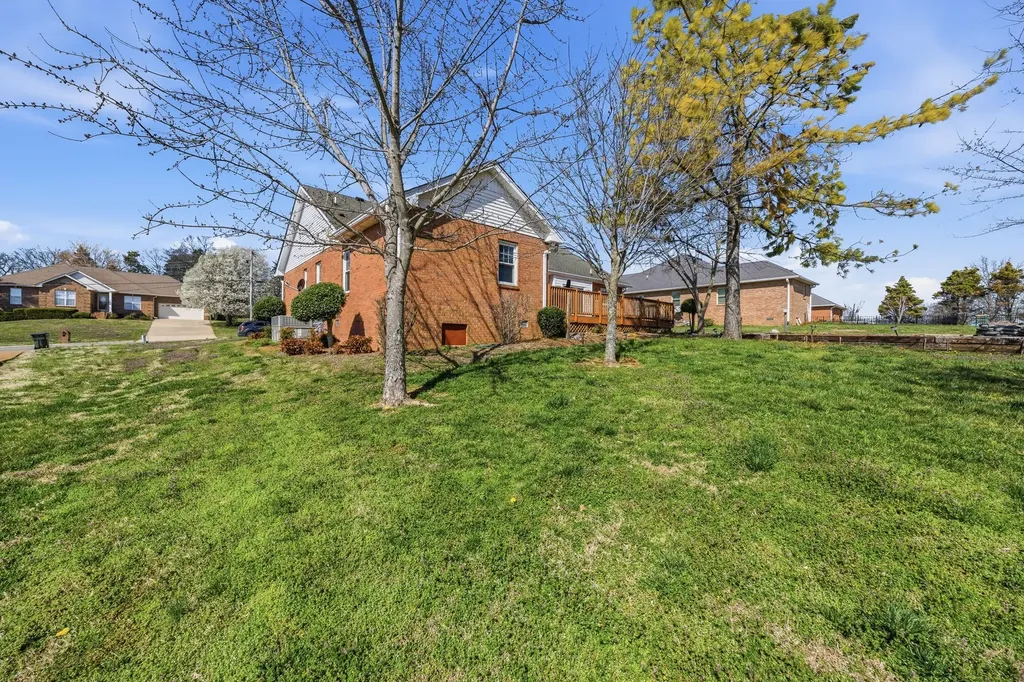 415 Woodlands Drive Gallatin TN 37066
