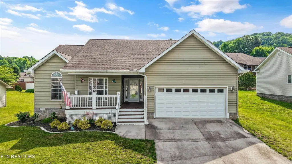 118 Cornerstone Circle Clinton TN 37716