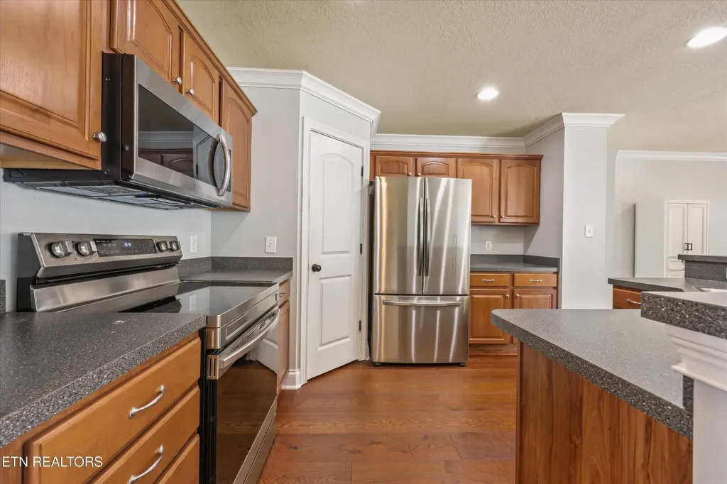 118 Cornerstone Circle Clinton TN 37716