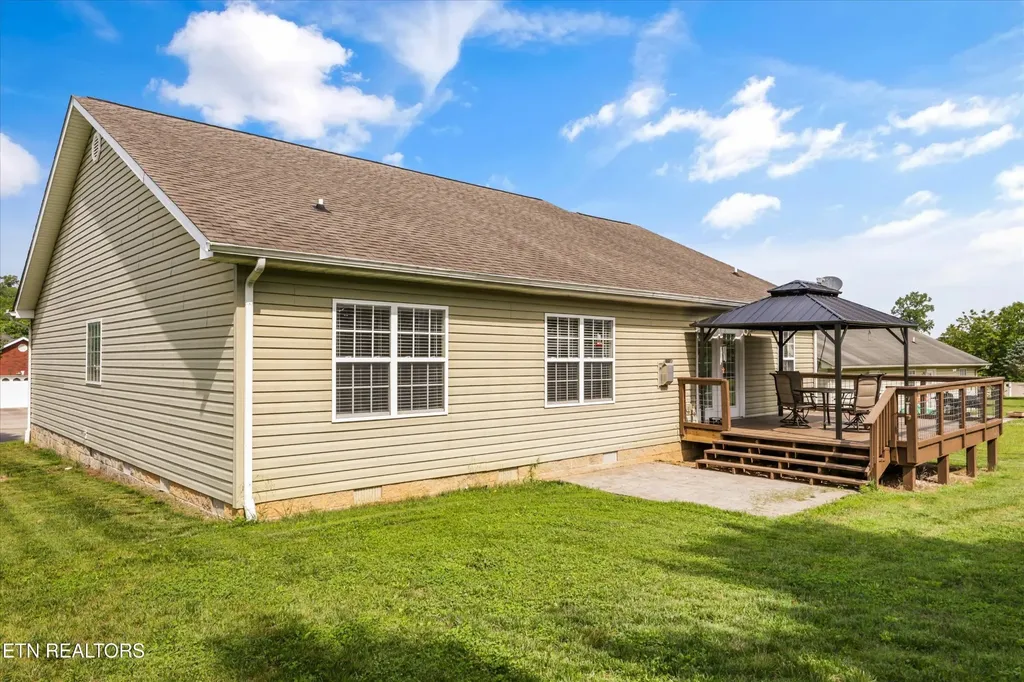 118 Cornerstone Circle Clinton TN 37716
