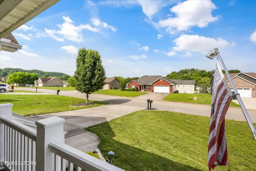 118 Cornerstone Circle Clinton TN 37716