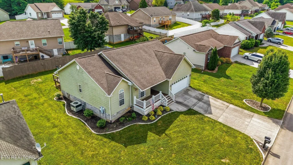 118 Cornerstone Circle Clinton TN 37716