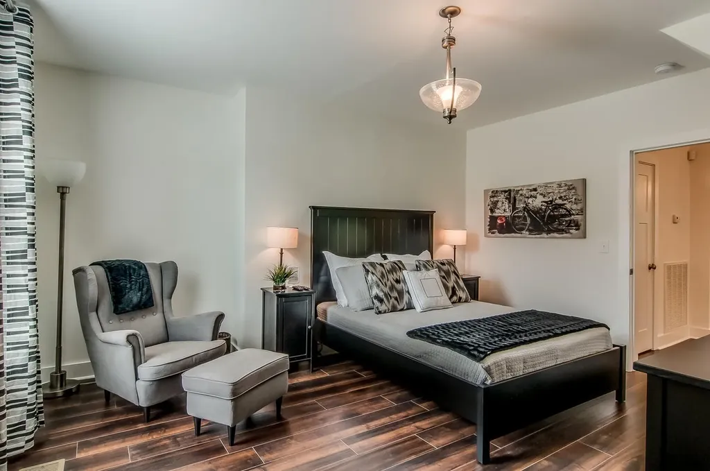11 Waters Avenue Nashville TN 37206
