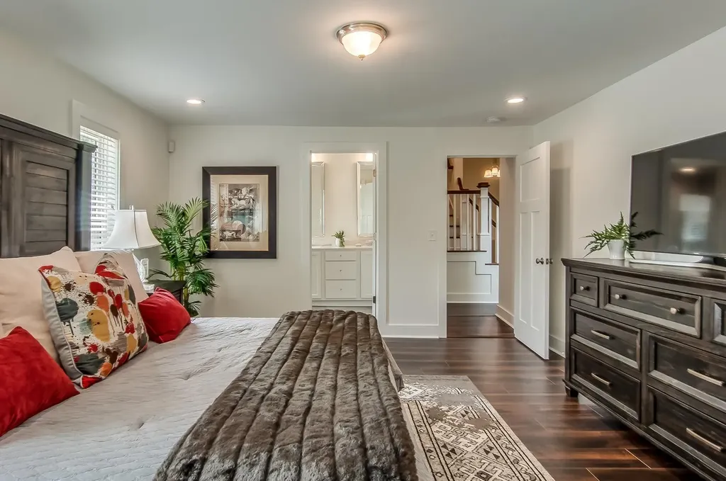 11 Waters Avenue Nashville TN 37206