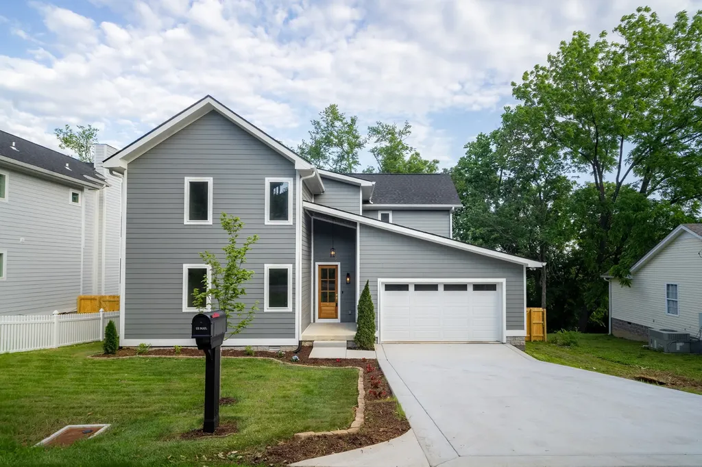 2403 Stivers Street Nashville TN 37218