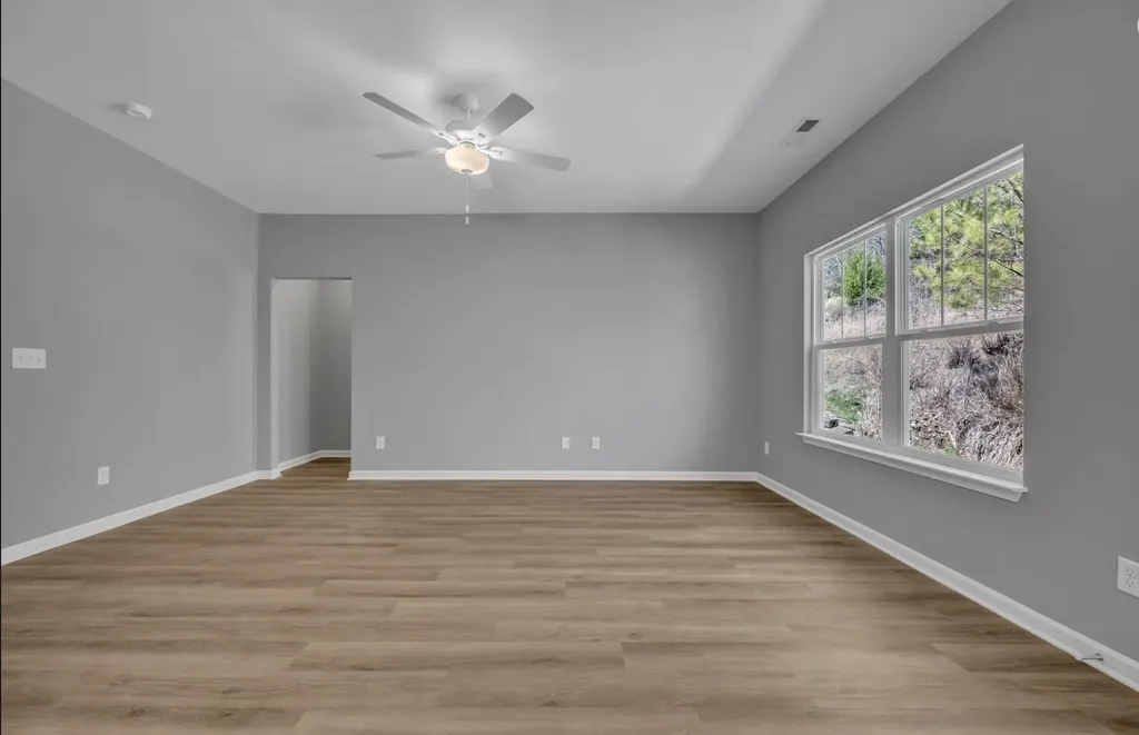 209 E Quail Hollow Way Dickson TN 37055