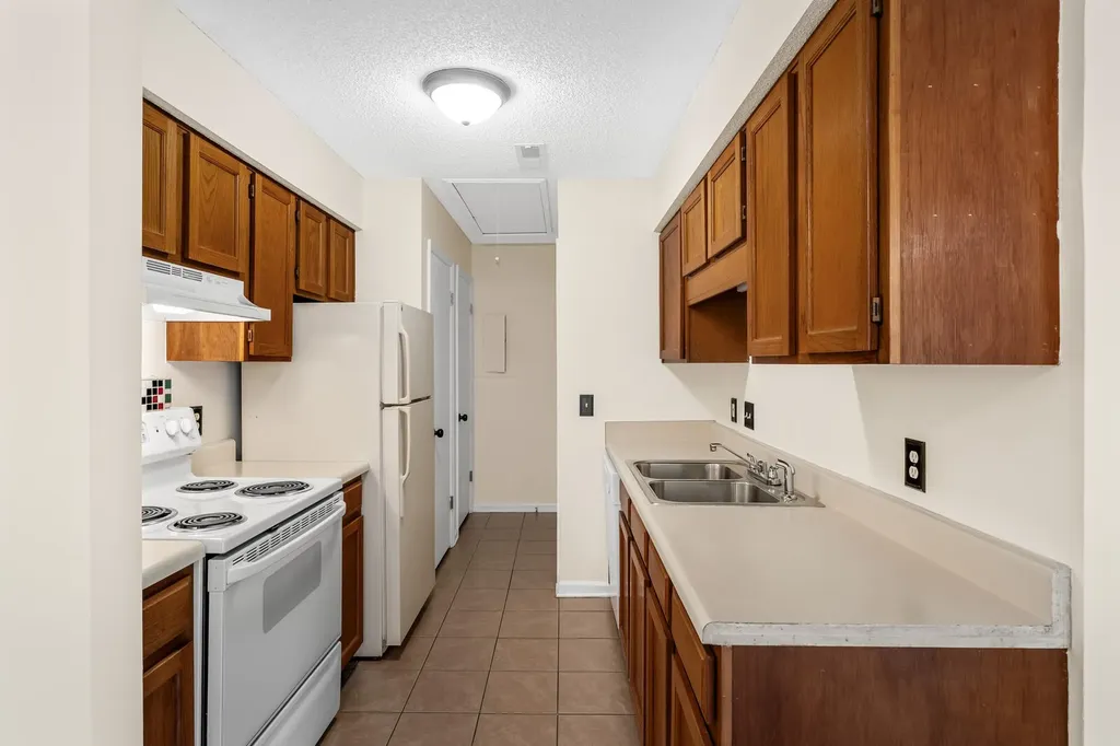 172 Brooke Castle Drive Hermitage TN 37076