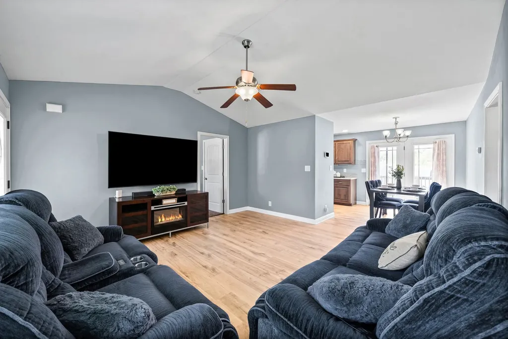 331 Woodale Drive Clarksville TN 37042