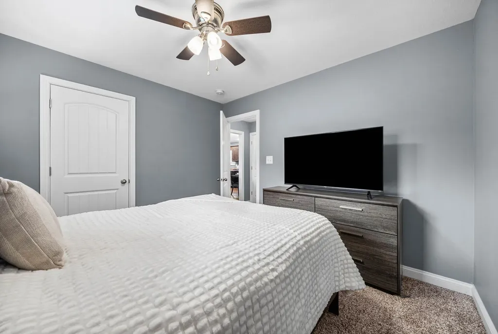 331 Woodale Drive Clarksville TN 37042