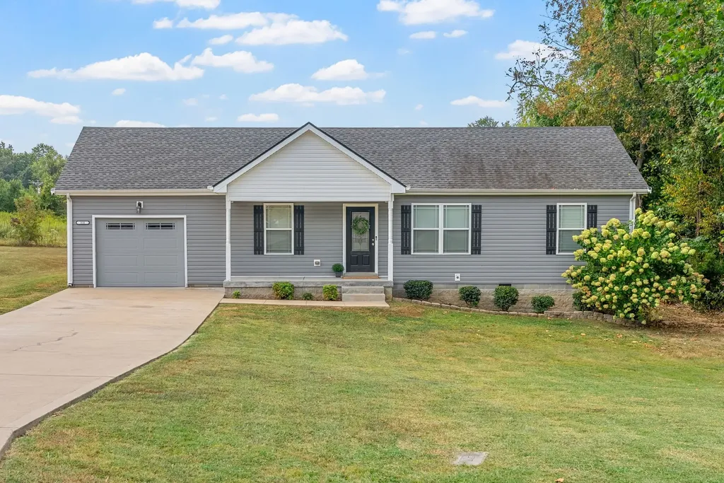331 Woodale Drive Clarksville TN 37042