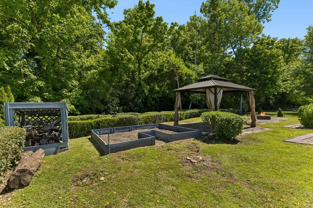 2407 Keith Drive Columbia TN 38401