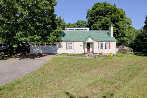 4507 Highway 48 Cumberland Furnace TN 37051