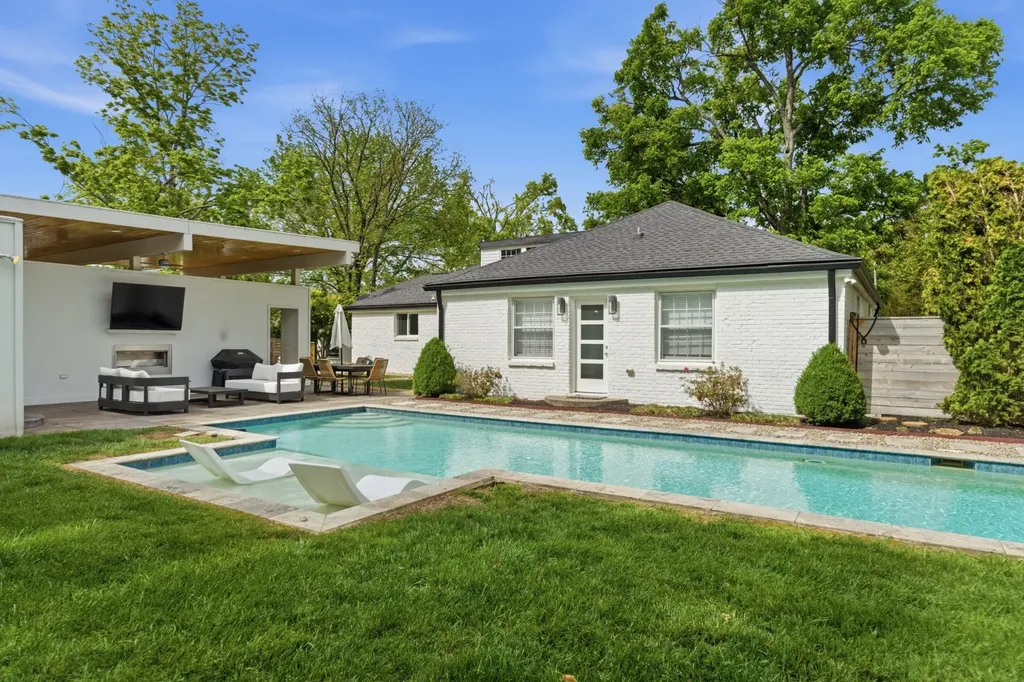 2833 Sugar Tree Road Nashville TN 37215